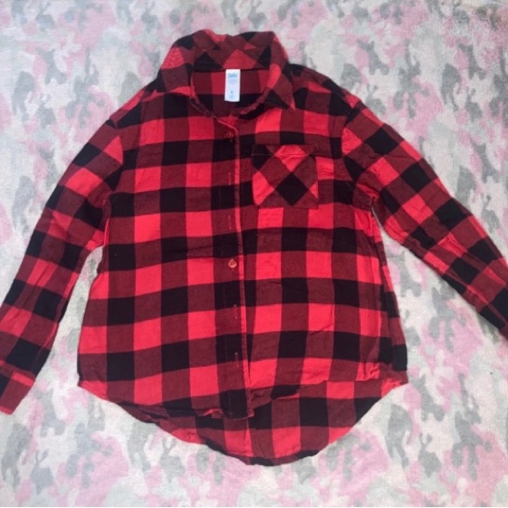 SOLD: ⭐️3/$10: Girl’s Buffalo Print Flannel!!